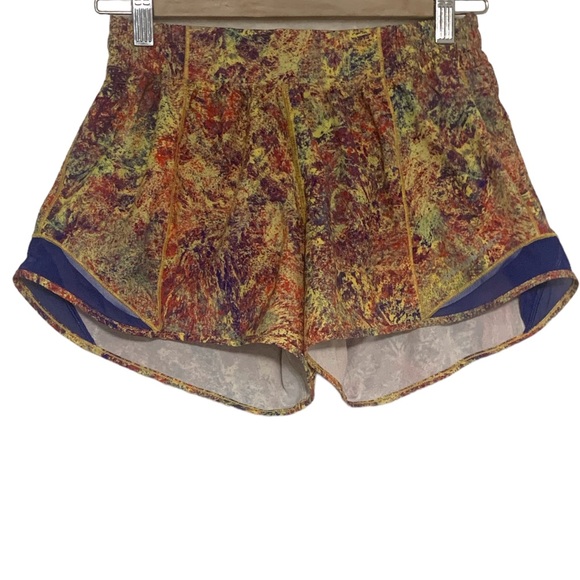 NWOT Lululemon Hotty Hot Shorts ll Seawheeze 2019 | Size 6 - Picture 5 of 12